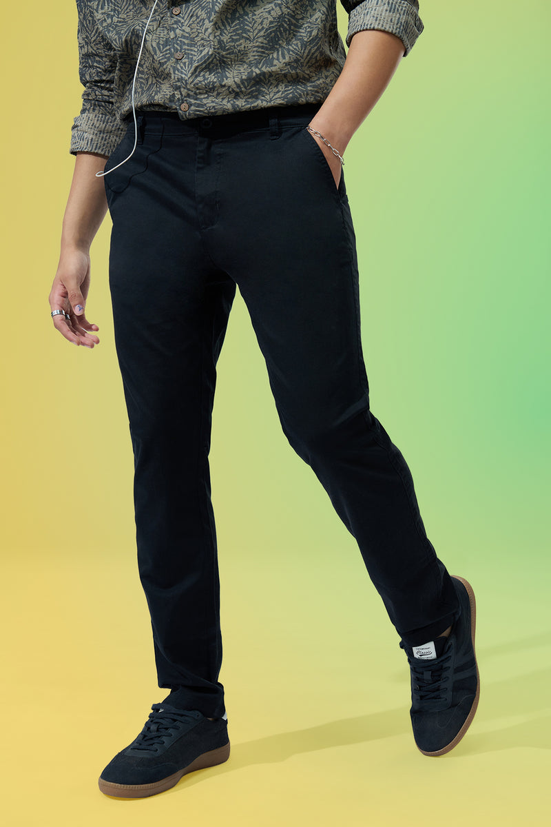 Black Solid Regular Fit Trouser For Men