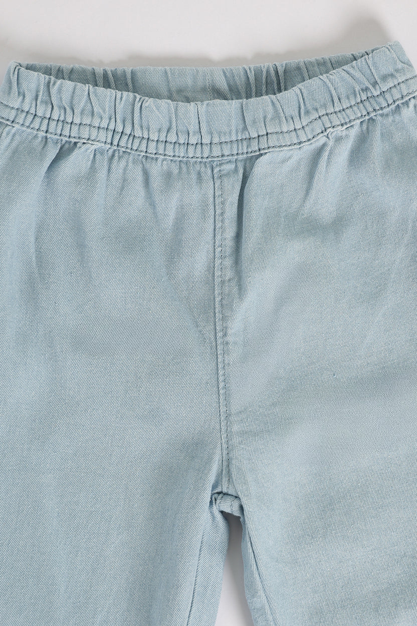 Light Blue Embroidered Rinse Wash Loose Fit Jeans For Infant Girls - Image 3