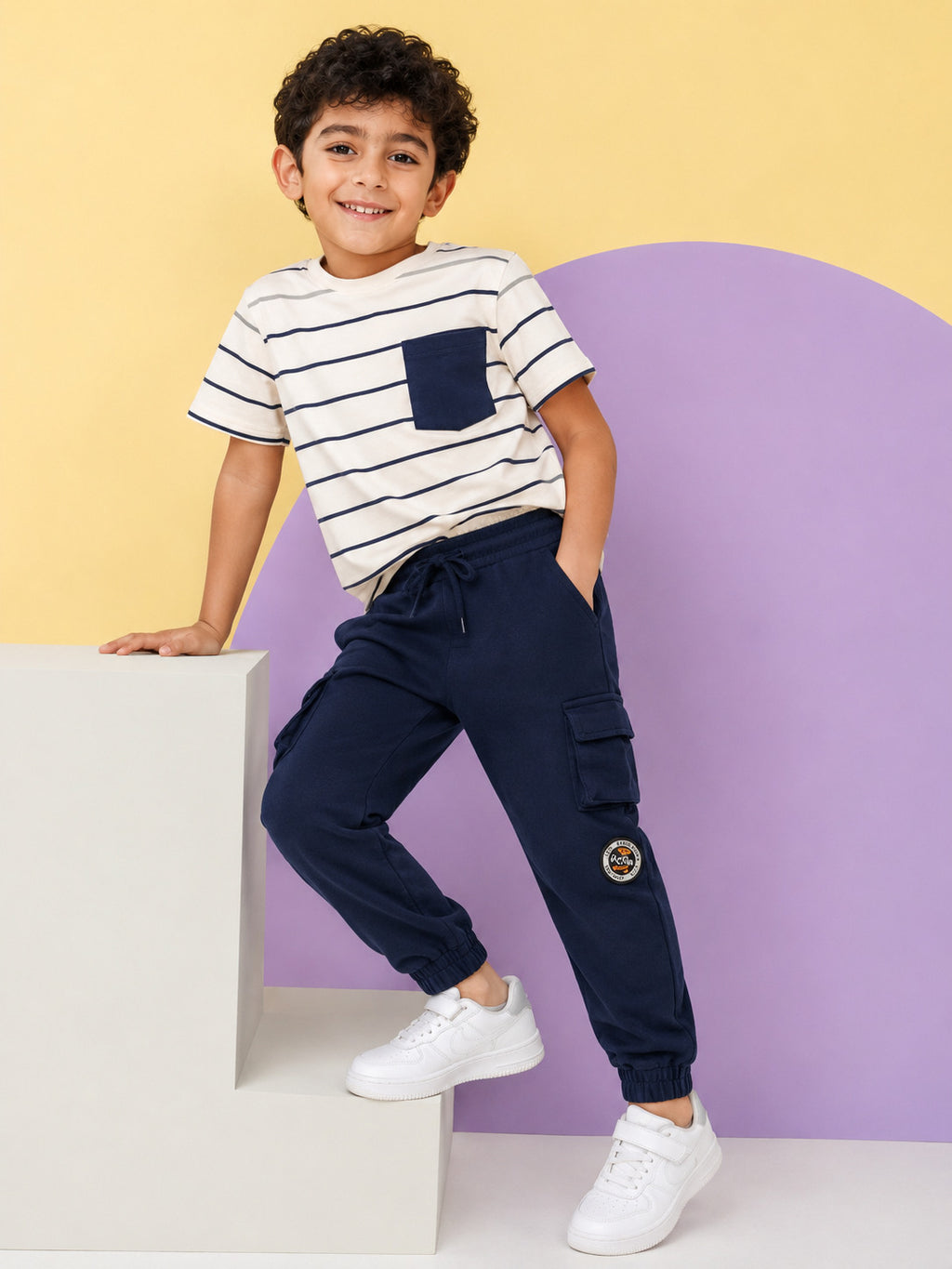 Navy Regular Fit Jogger With 3 Pocket For Boys - Image 1
