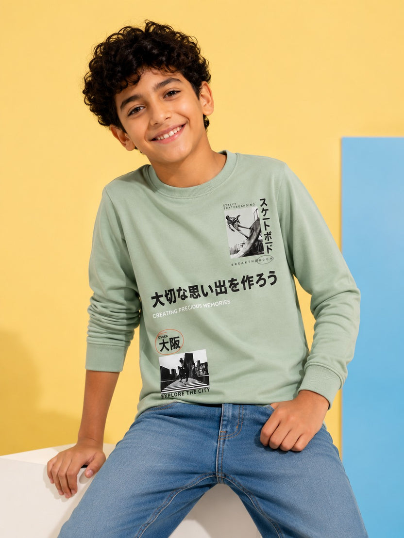 Green Graphic Regular Fit Sweatshirt For Tweens Boys - Image 1