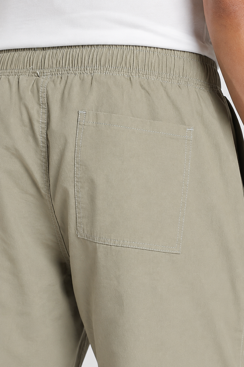 Light Green Regular Fit Shorts With 3 Pocket For Men - Image 3