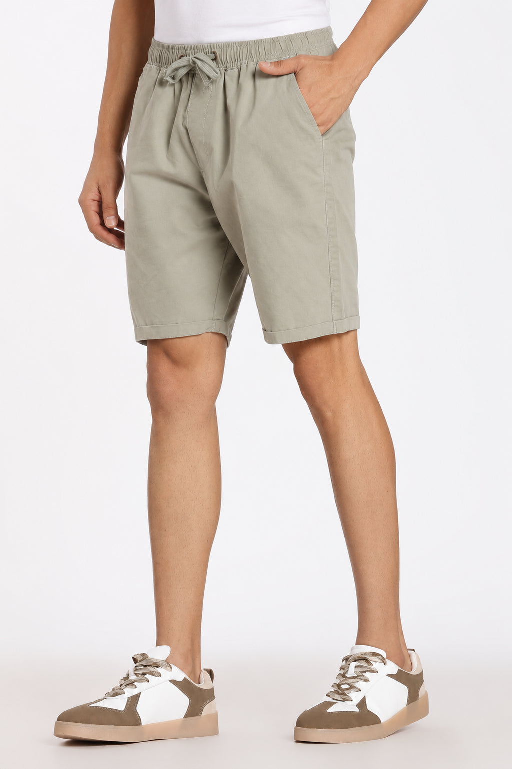 Light Green Regular Fit Shorts With 3 Pocket For Men - Image 4