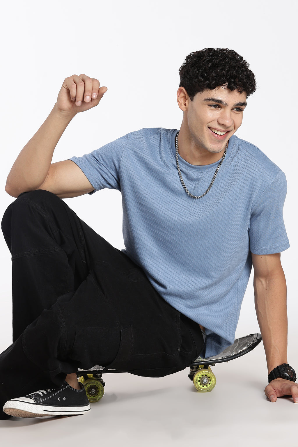 Blue Textured Regular Fit T-Shirt For Men - Image 1