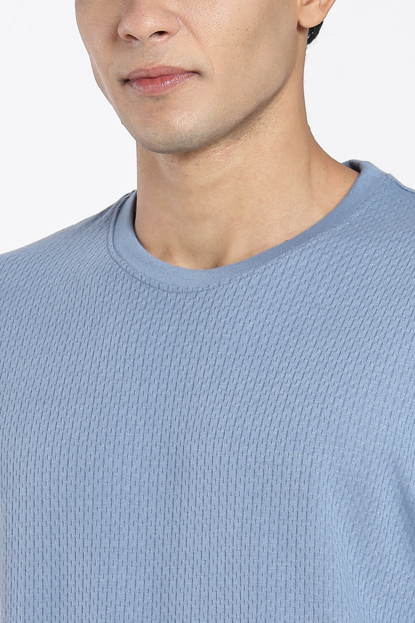Blue Textured Regular Fit T-Shirt For Men - Image 3