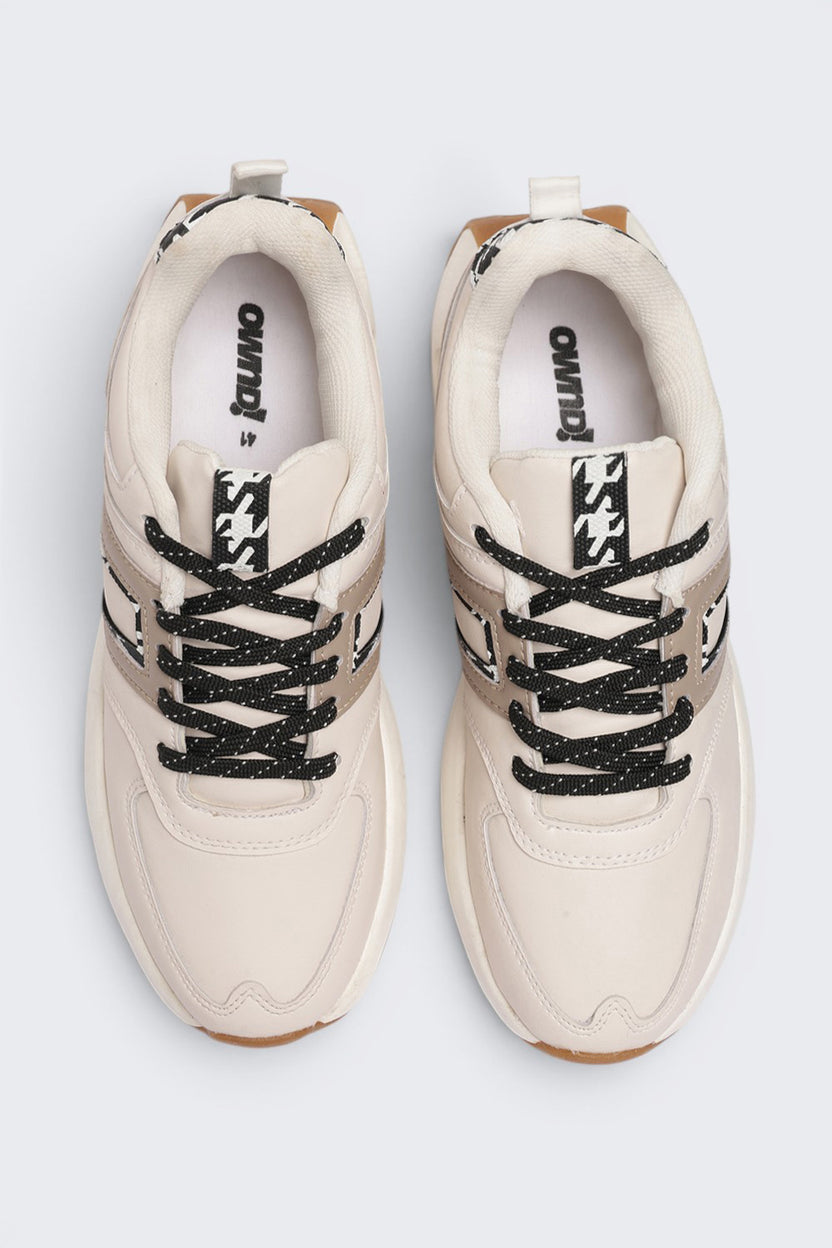 Off White Color Block Sneaker For Women - Image 4