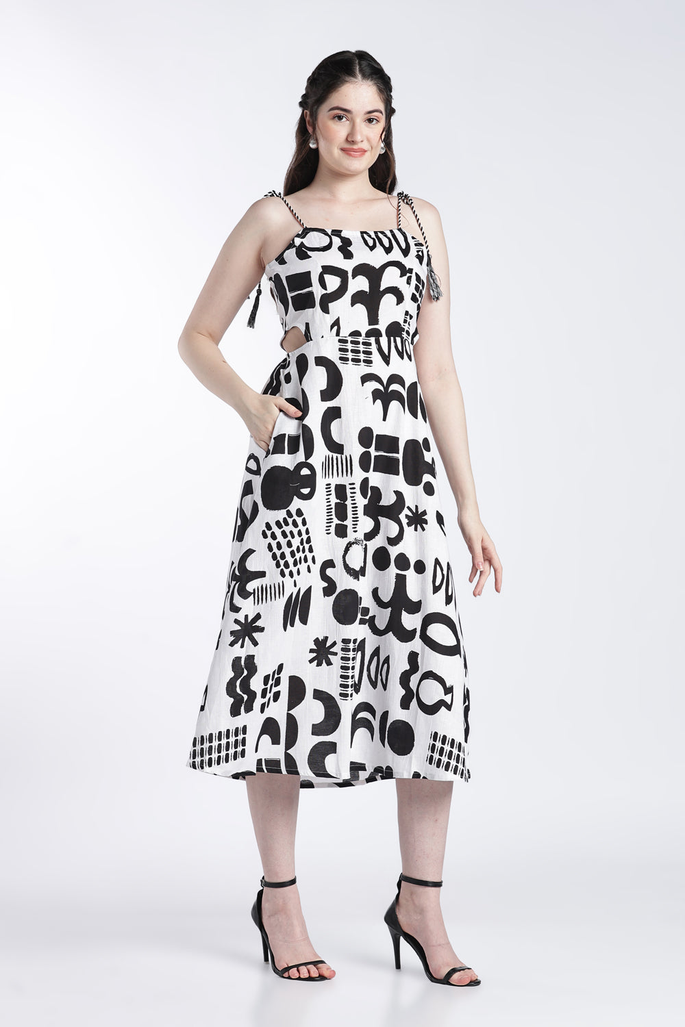 White and Black Shoulder Straps Sleeves Fit Dress for Women - Image 4