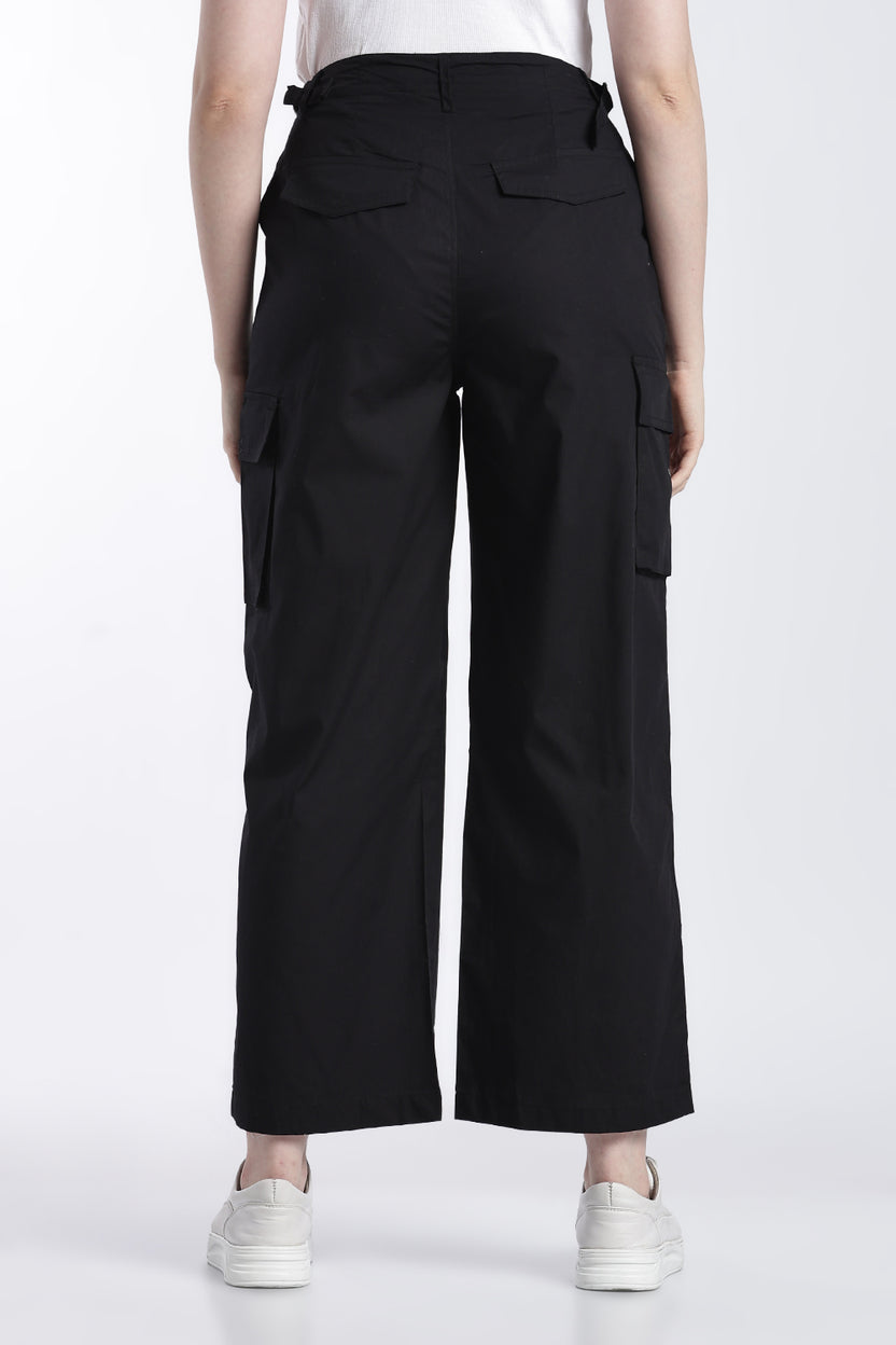 Black Jogger Fit Cargo Trouser With 6 Pocket For Women - Image 5