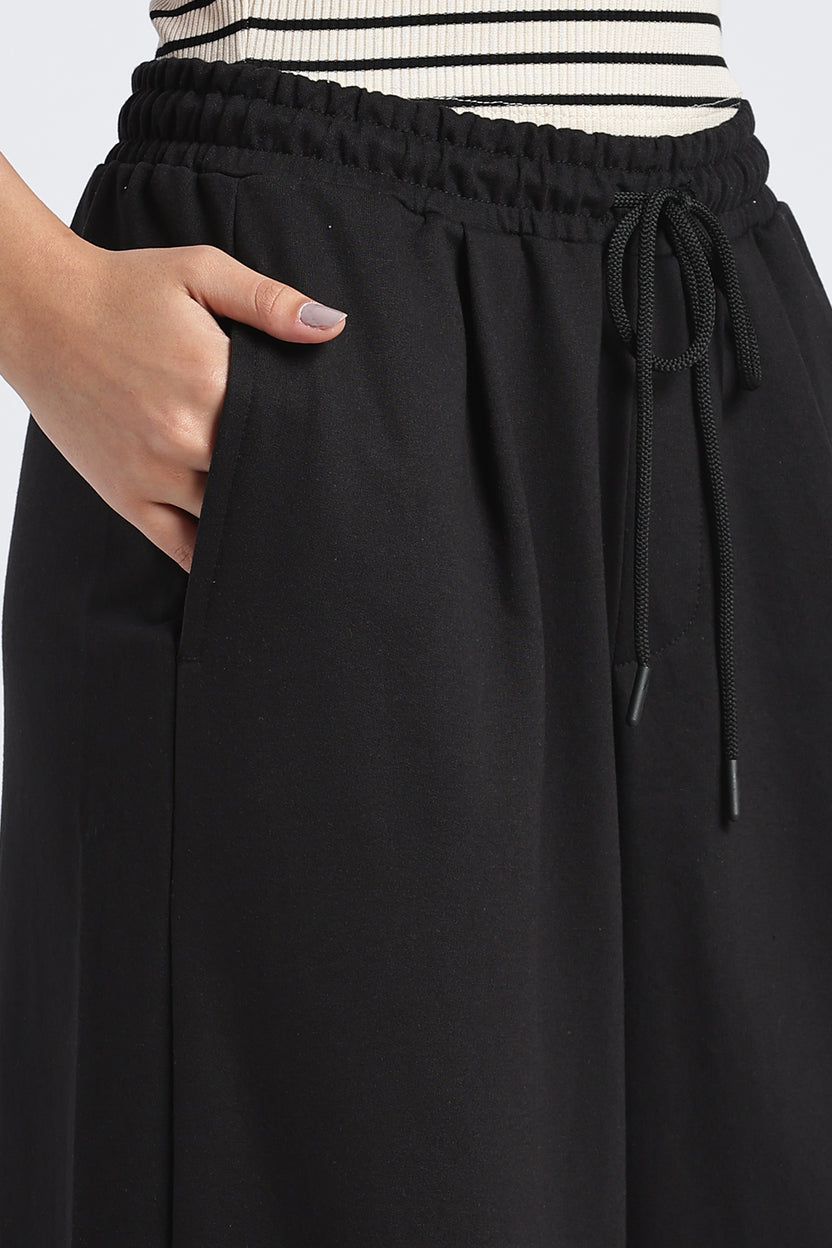 Womens Wide Leg Relaxed Solid Joggers - Image 3