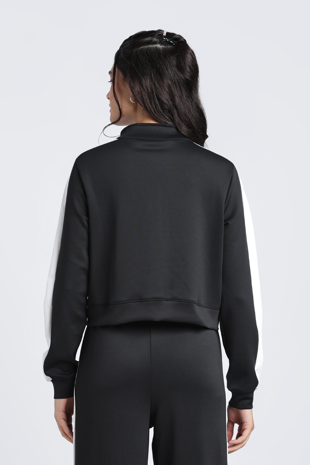 Women Black Color Block Regular Fit Sweatshirt - Image 5