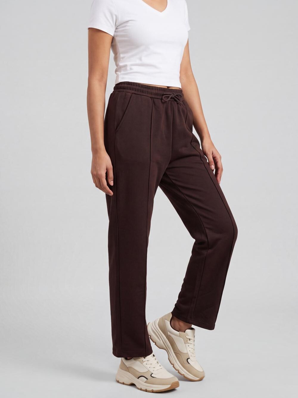 Women Chocolate Straight Fit Sweatpant With 2 Pocket - Image 4