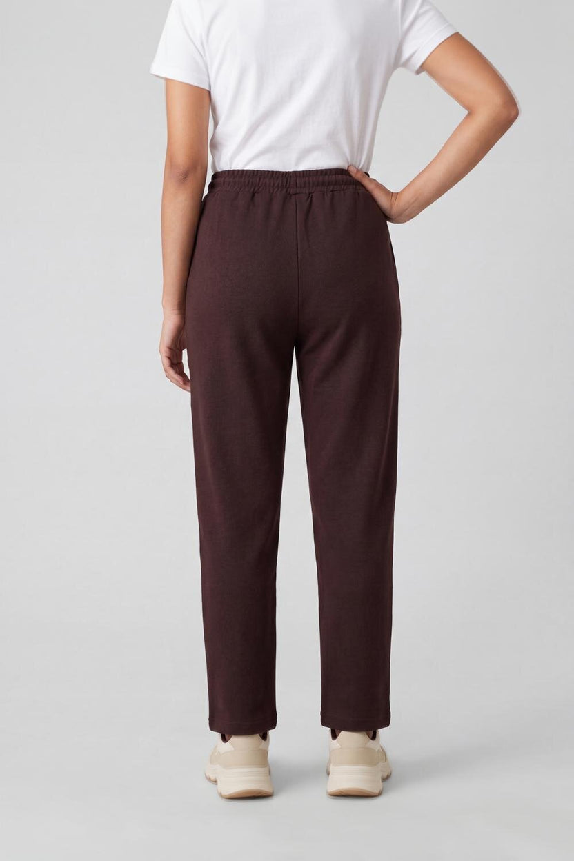 Women Chocolate Straight Fit Sweatpant With 2 Pocket - Image 5