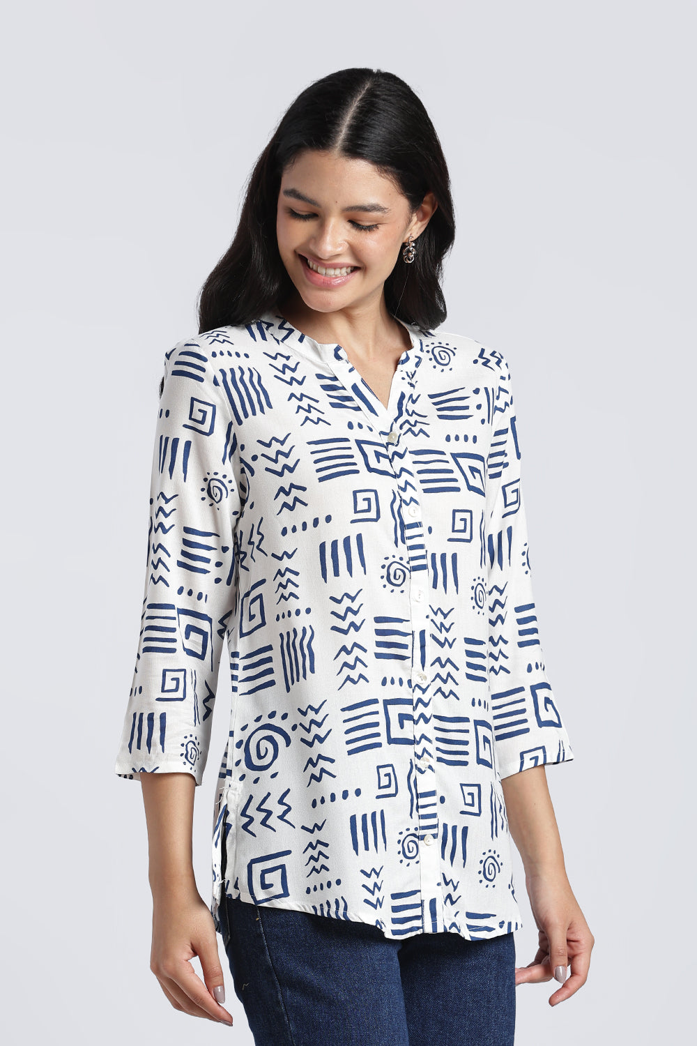 White Geometric Regular Fit Tunic For Women - Image 4