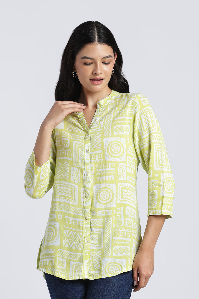 Light Green Geometric Regular Fit Tunic For Women - Image 2