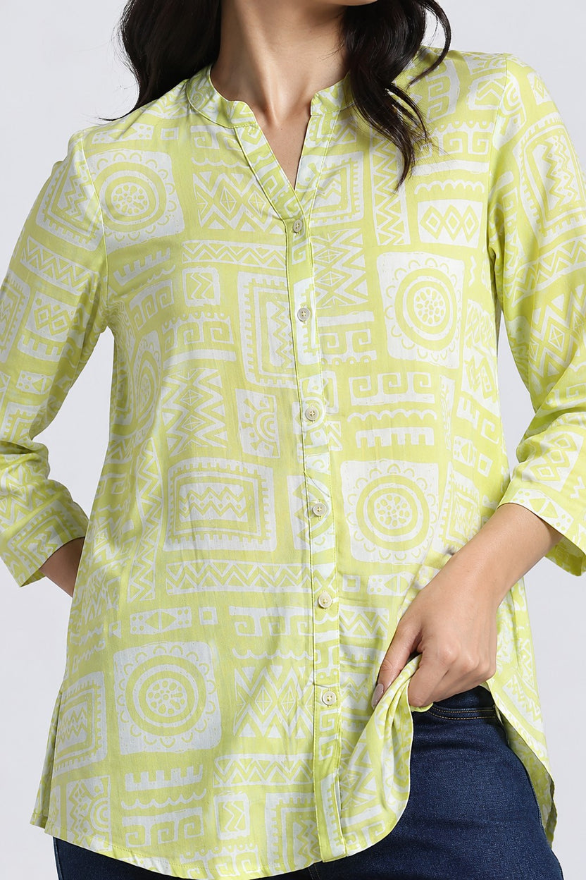 Light Green Geometric Regular Fit Tunic For Women - Image 3