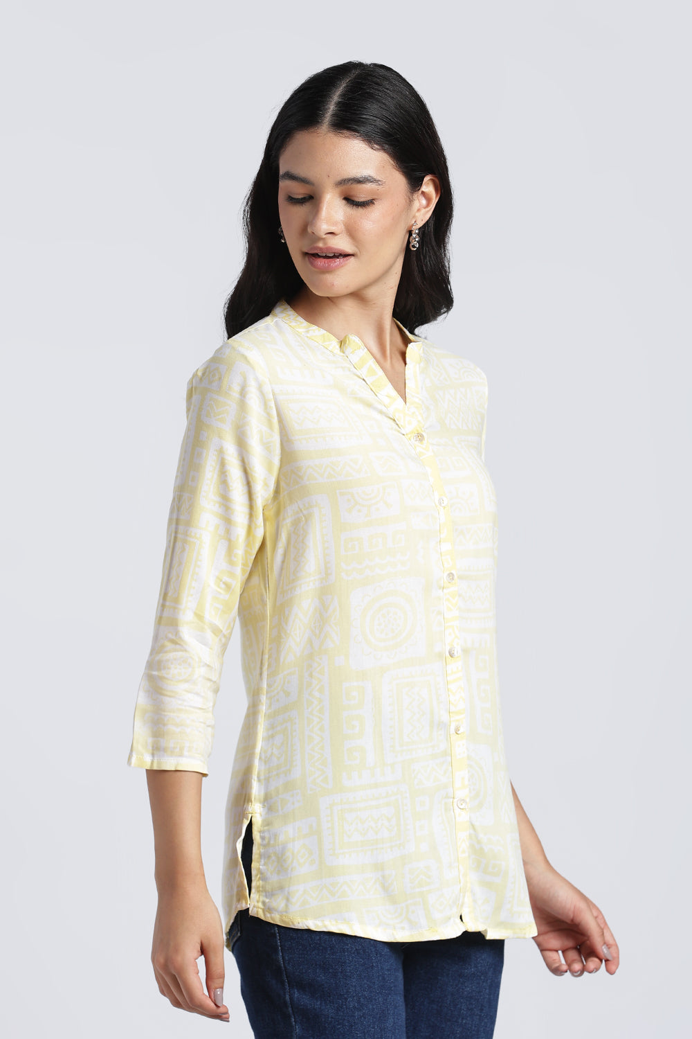 Yellow Geometric Regular Fit Tunic For Women - Image 4