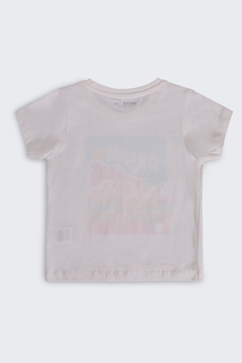 White Graphic Regular Fit T-Shirt For Girls - Image 3