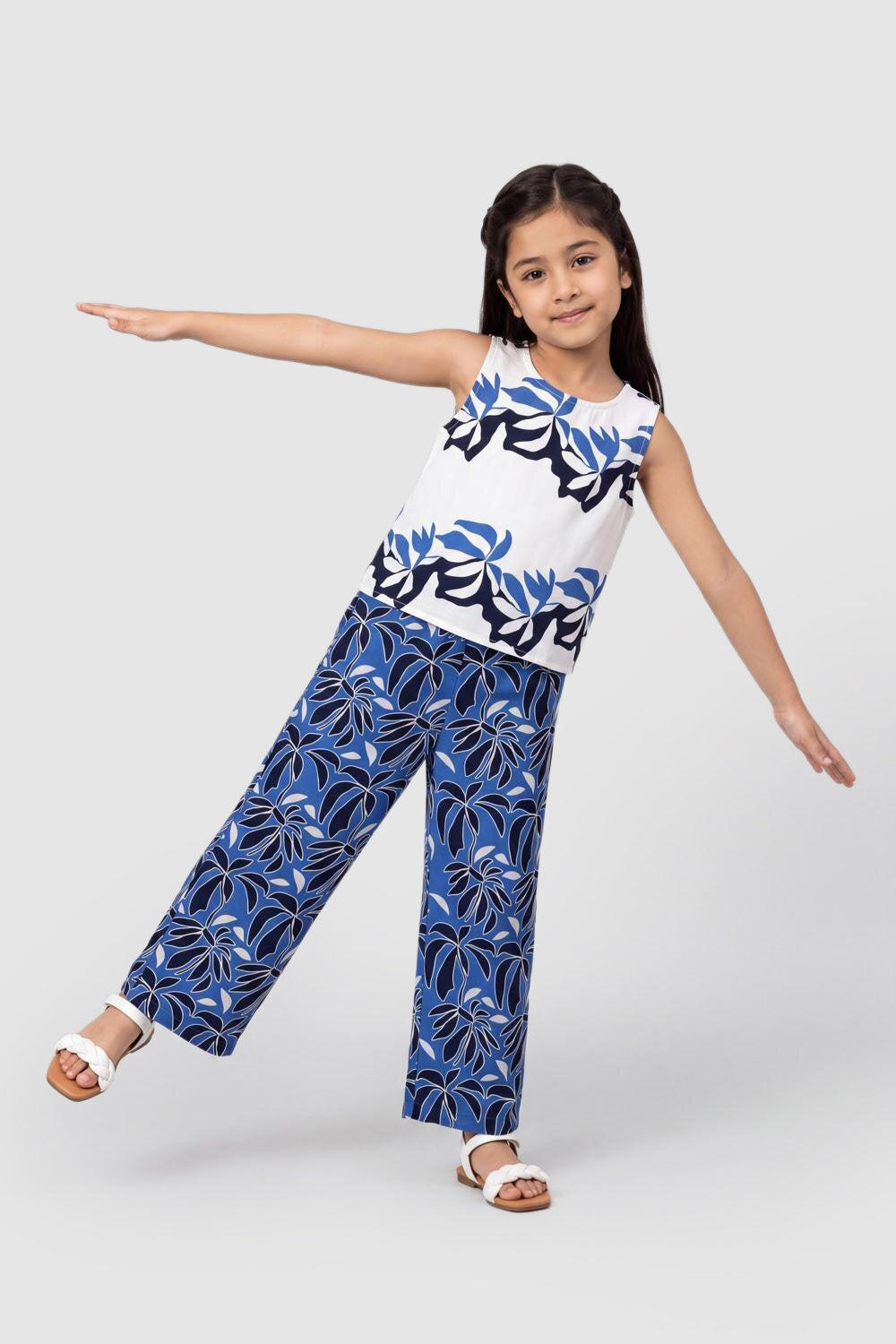 Blue Leaf Print Wide Leg Fit Co Ord Set For Tweens Girls - Image 1