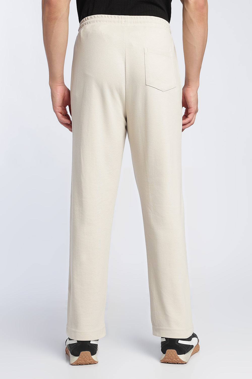Beige Relaxed Fit Jogger With 2 Pocket For Men - Image 5