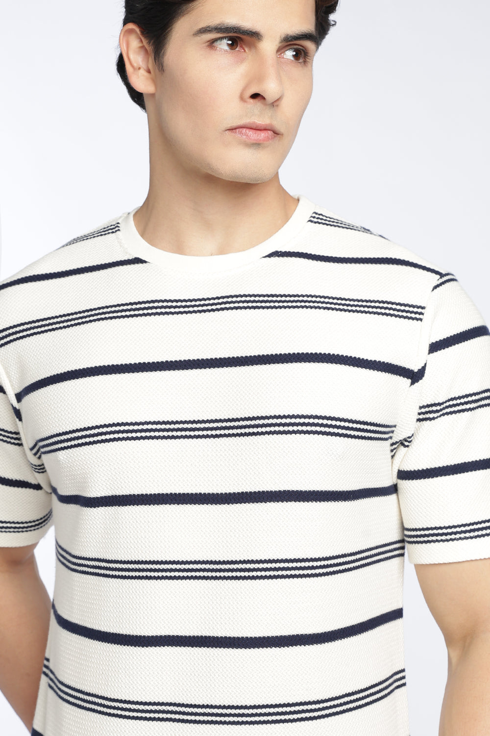 Mens Regular Offwhite Textured T-Shirt - Image 3