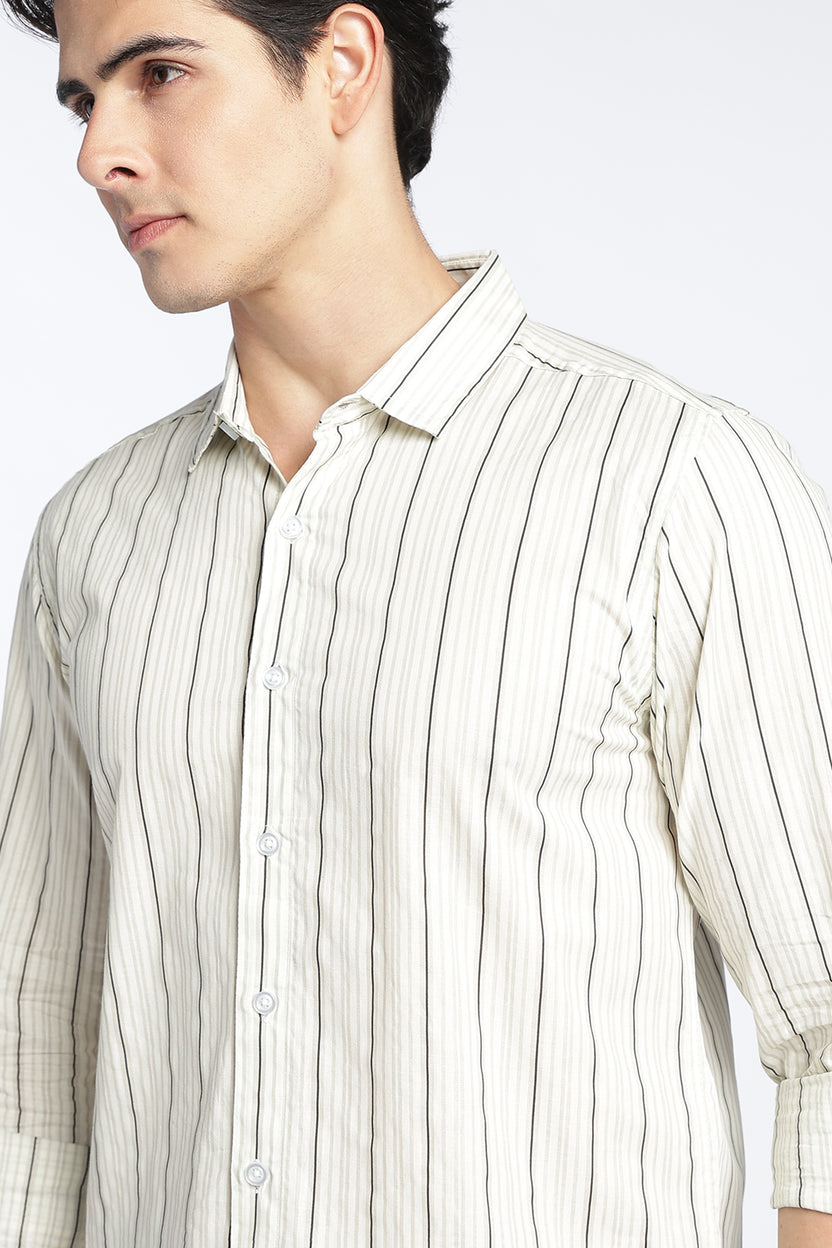 Off White Stripes Regular Fit Shirt For Men - Image 3