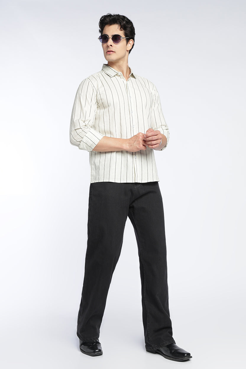 Off White Stripes Regular Fit Shirt For Men - Image 6