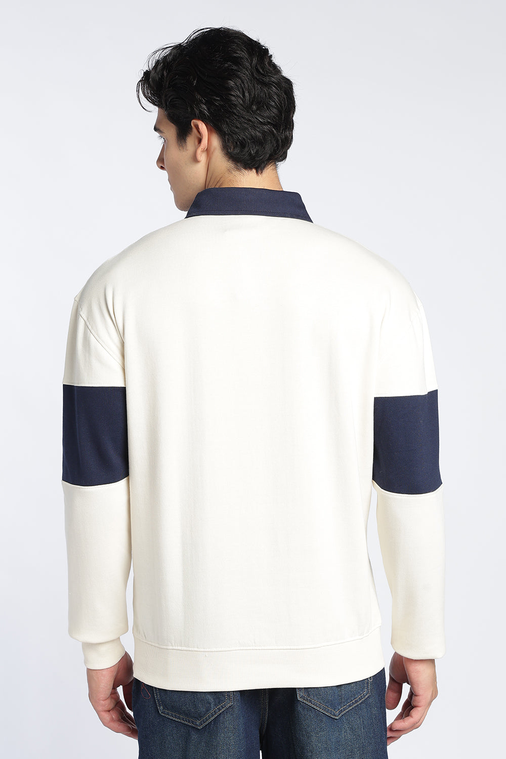 Off White Color Block Regular Fit Sweatshirt For Men - Image 5