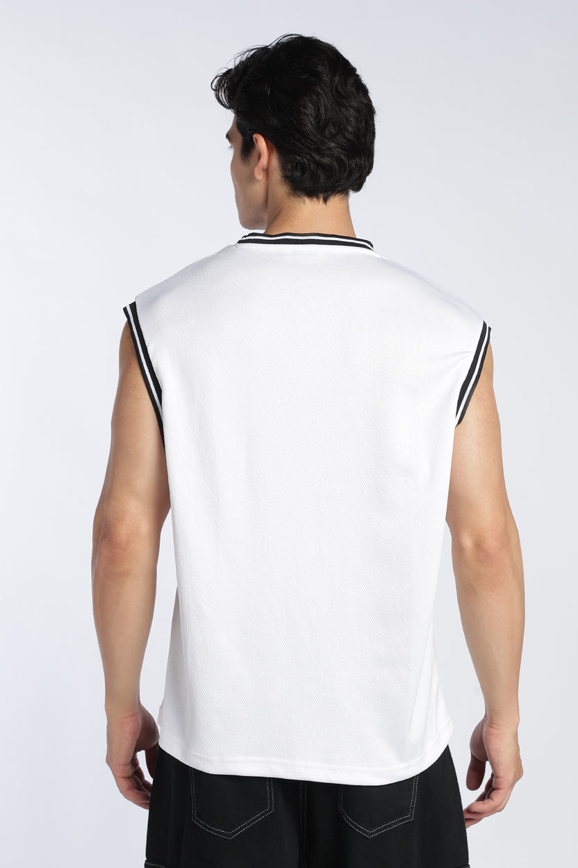 White Graphic Regular Fit Vest For Men - Image 5