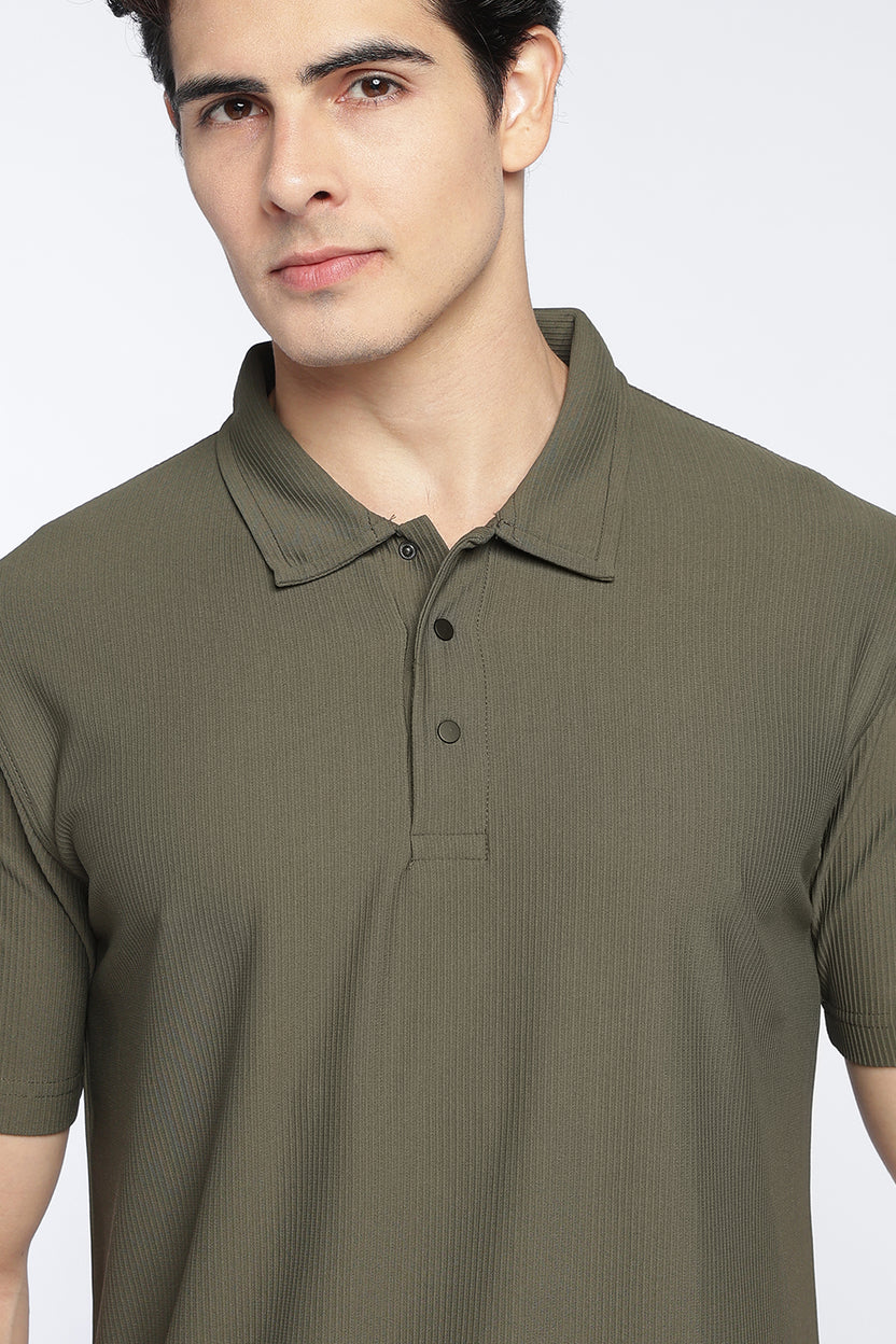 Olive Textured Regular Fit Polo T-Shirt For Men - Image 3