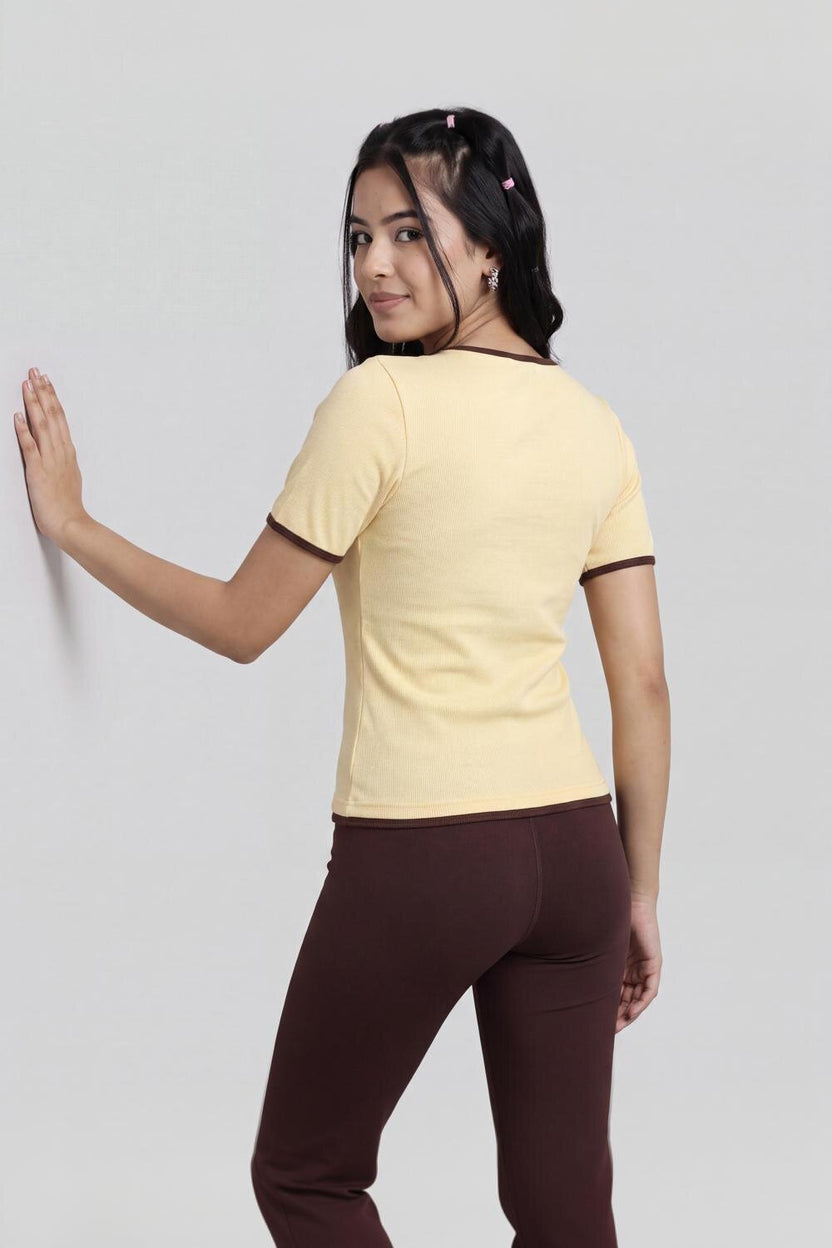Yellow Regular Fit Crop Top For Women - Image 5