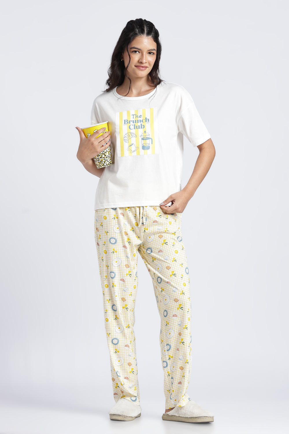 Womens Wear White Graphic Pyjama Set - Image 1