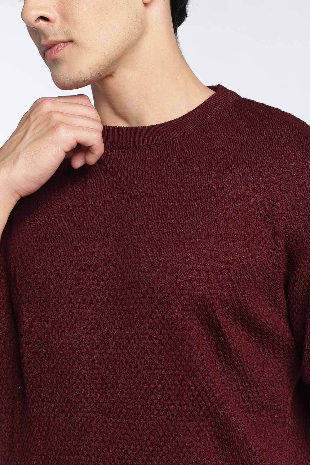 Red Textured Regular Fit Sweater For Men - Image 3