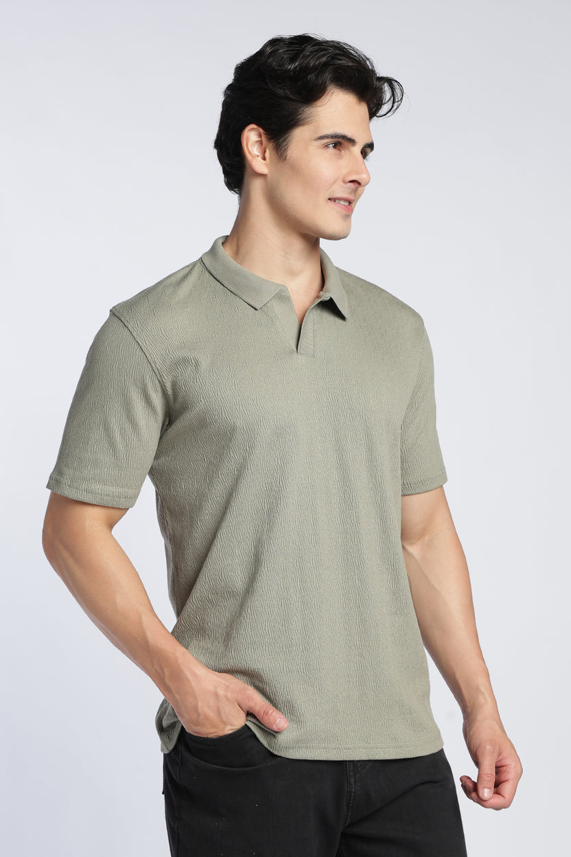 Olive Textured Regular Fit Polo T-Shirt For Men - Image 4