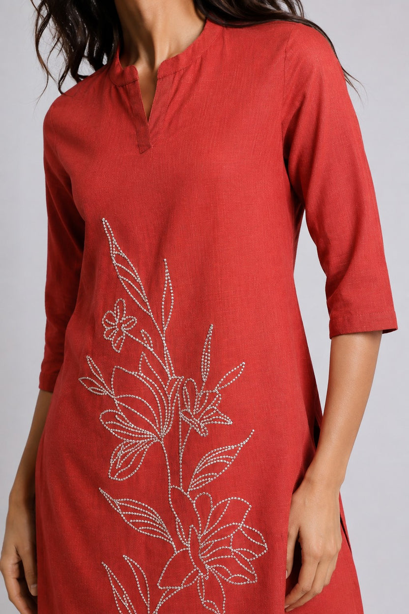 Womens Regular Fit Red Floral Embroidered Kurta - Image 3