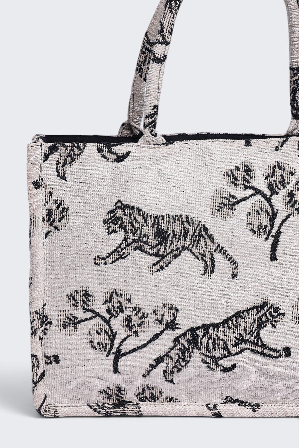 Women Off White Wildlife-Inspired Tote Bag - Image 5