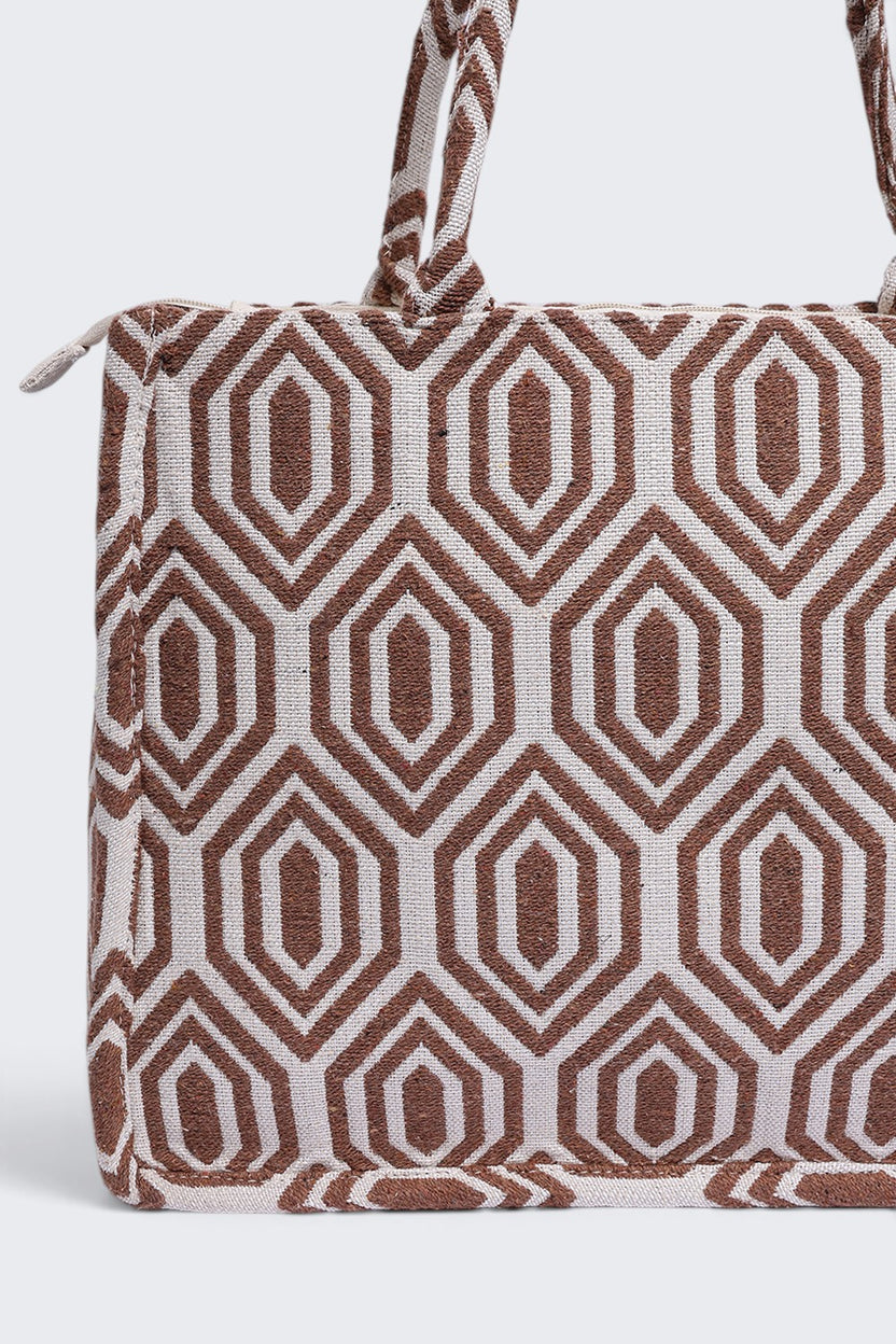 Women Beige Geometric Tote Bag - Image 5