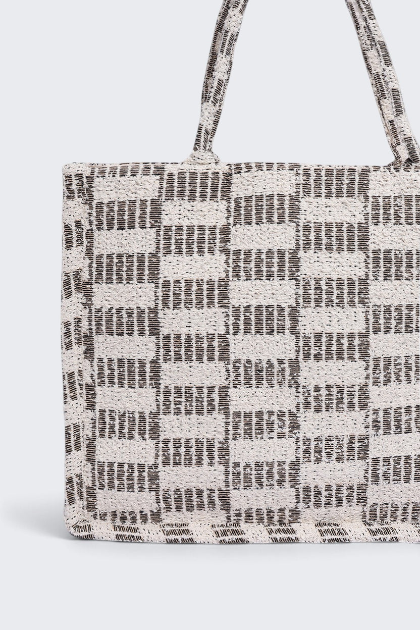 Women Cream Checked Tote Bag - Image 5