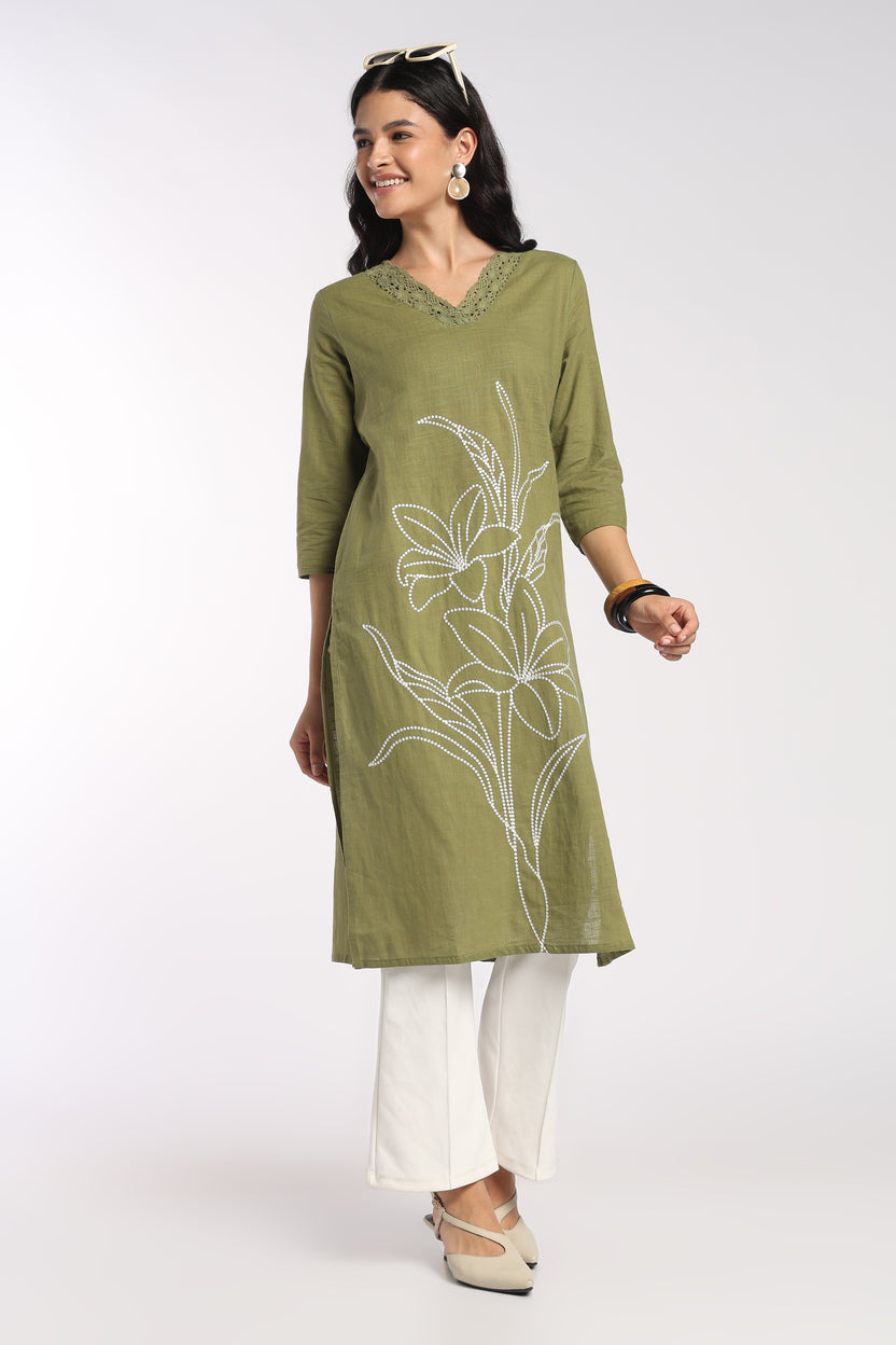 Womens Regular Fit Green Floral Embroidered Kurta - Image 6