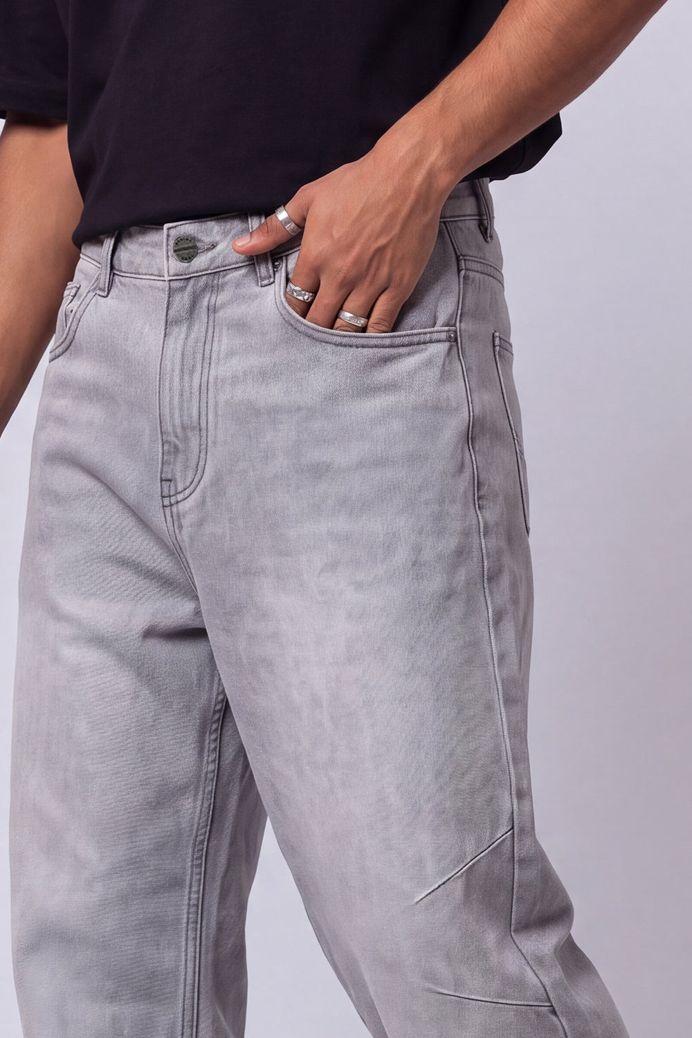 Mens Barrel Fit Grey Solid Jeans - Image 3