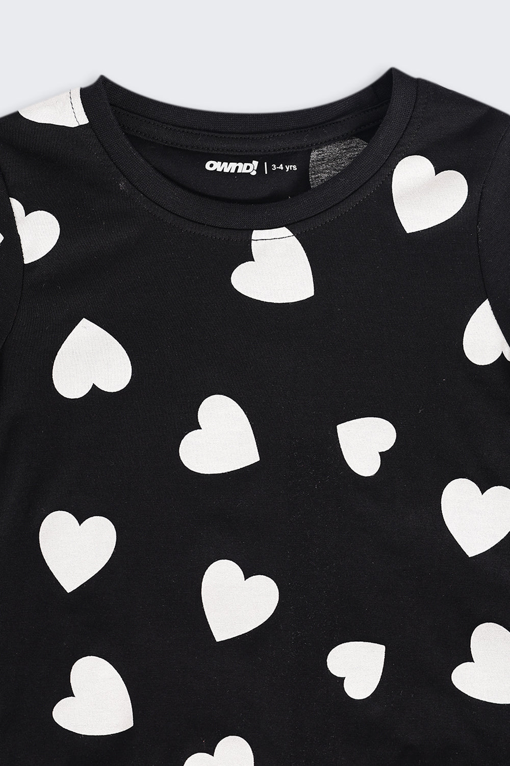 Girls Regular Fit Black Heart Printed T-Shirt - Image 5