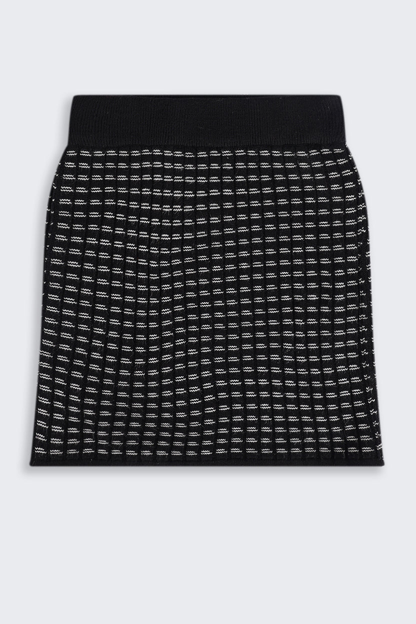 Tweens Girls Mid Rise Black Self Design Skirt - Image 2