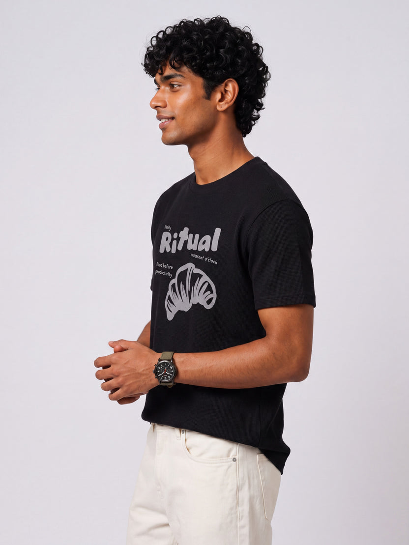 Mens Regular Fit Black Graphic Essential T-Shirt - Image 4