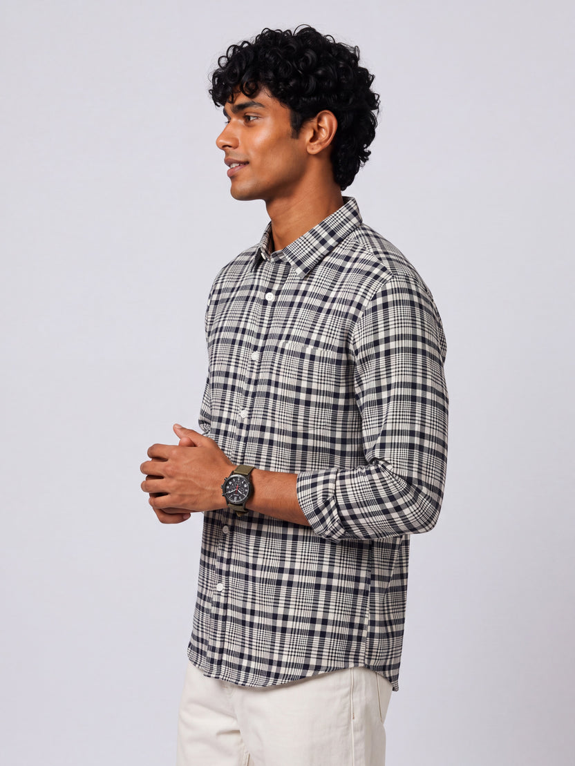 Mens Regular Fit  Checkered Casual Shirt - Image 4