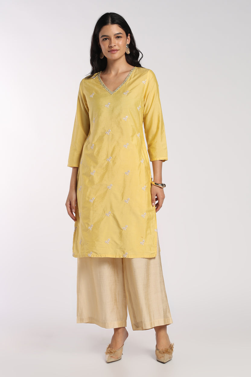 Womens Regular Fit Yellow Embroidered Kurta - Image 2