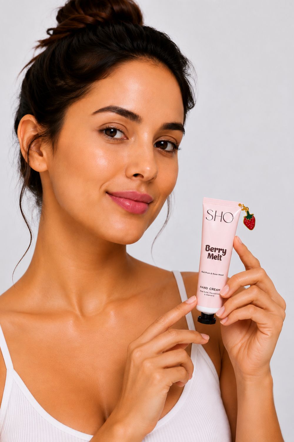 Berry Melt Nourishing Hand Cream - Image 2
