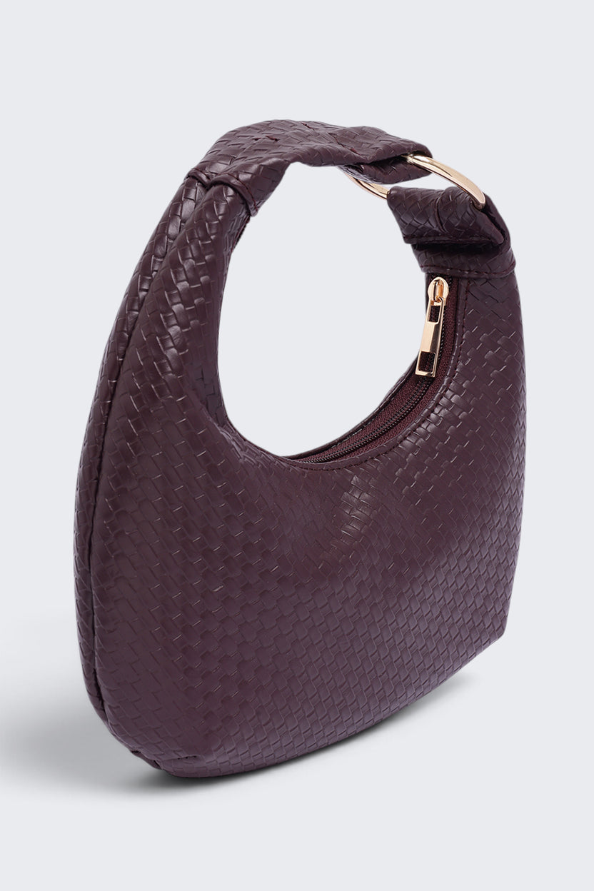 Women Maroon Textured Shoulder Bag - Image 3