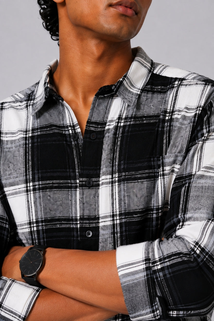 Mens Black and White Checked Casual Shirt - Image 3