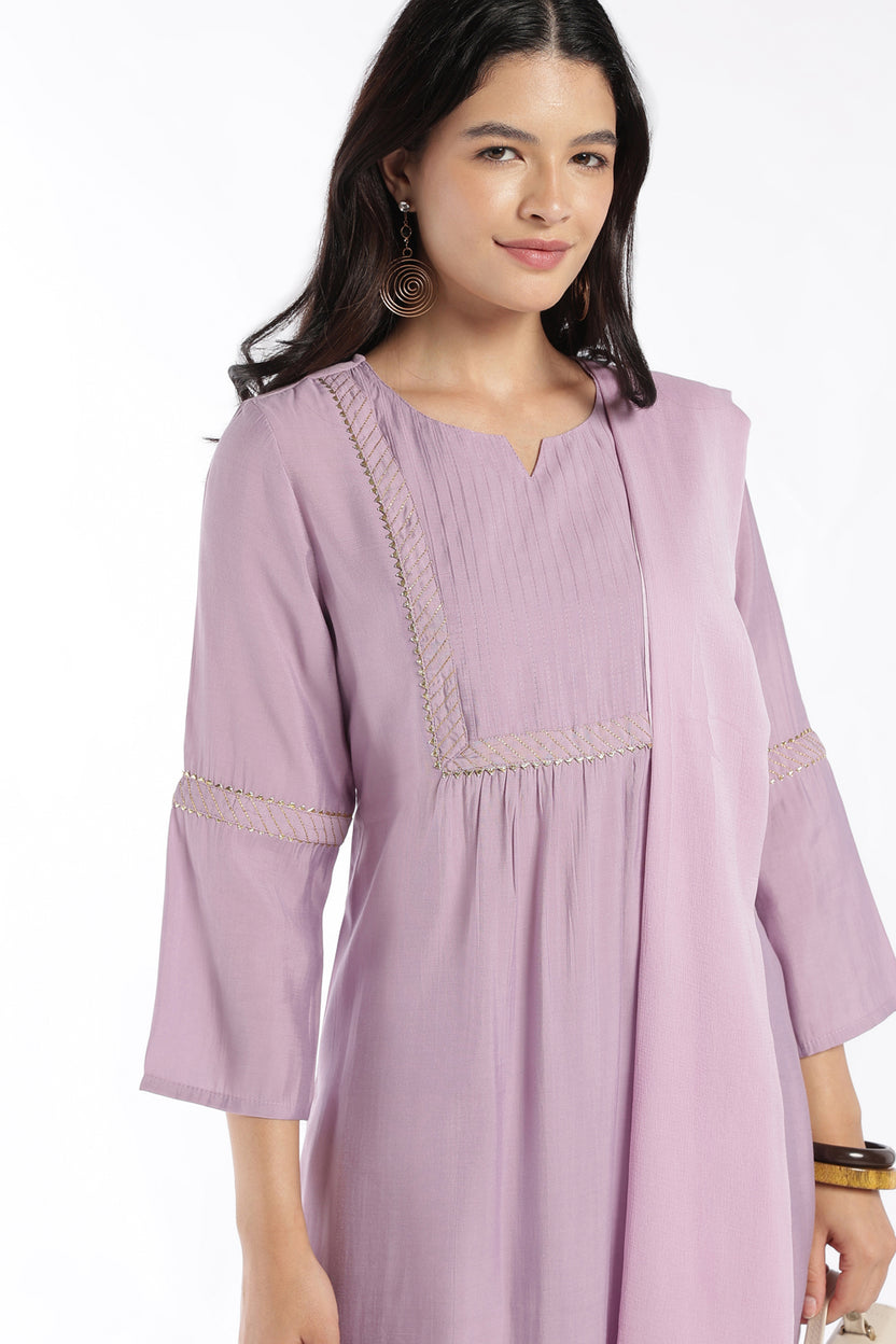 Womens Flared Lilac Solid Kurta Pant Dupatta Set - Image 3