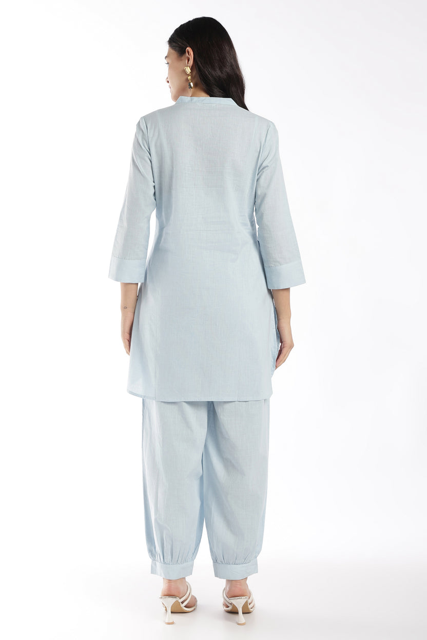 Womens Regular Fit Light Blue Solid Kurta Pant Set - Image 4