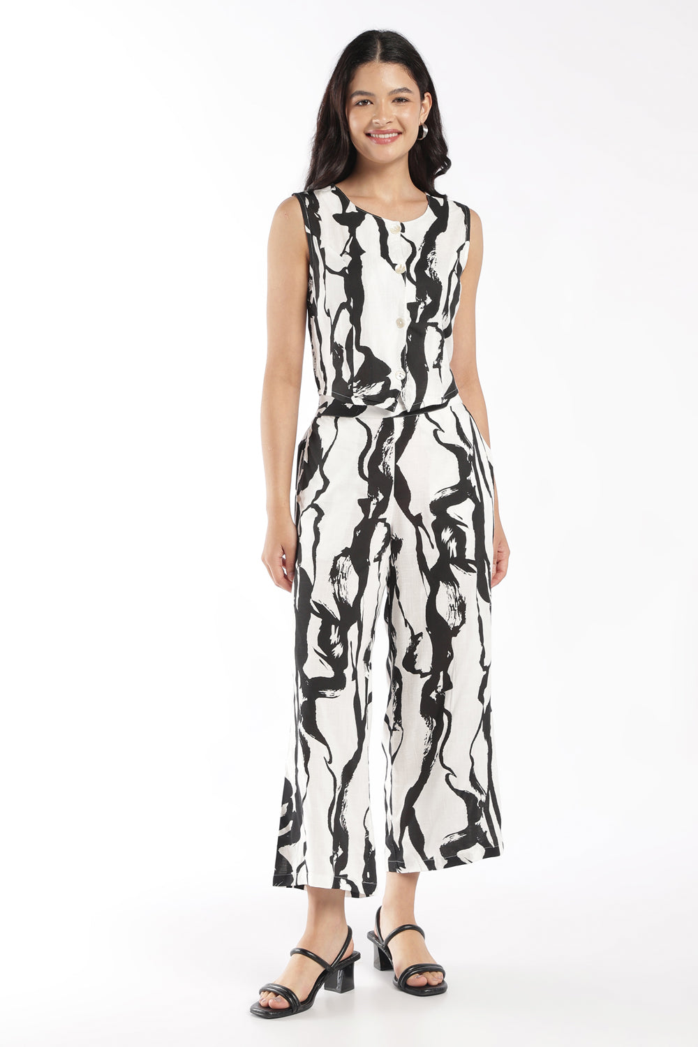 Womens Regular Fit Black Abstract Co-ord Set - Image 2