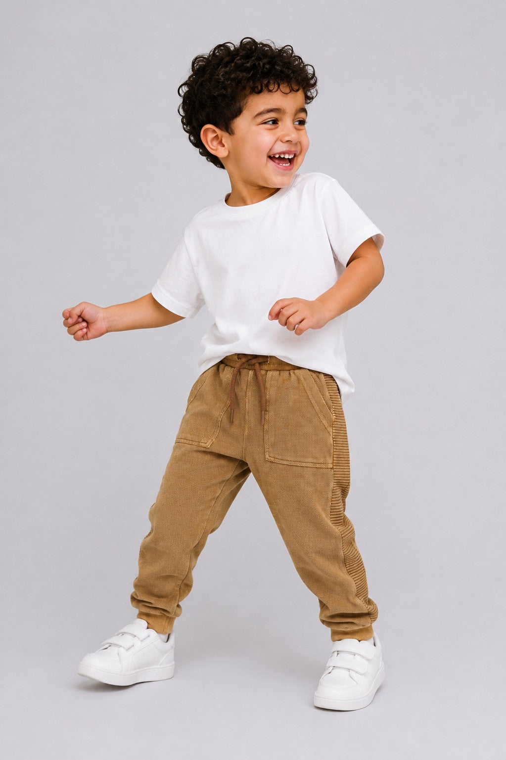 Boys Khaki Solid Jogger With 2 Pocket - Image 1